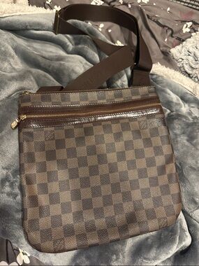 Louis Vuitton Damier Ebene Pochette Bosphore Messenger Bag. Year 2007.
